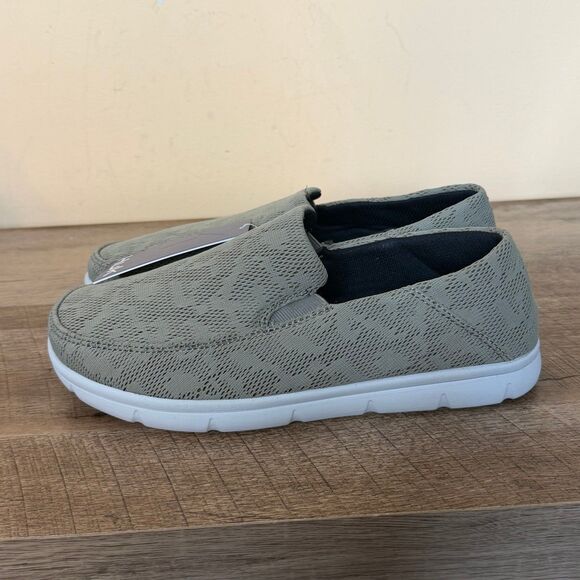 NWT huk Performance Brewster Men’s Slip On Loafers Size 8 - Picture 1 of 6